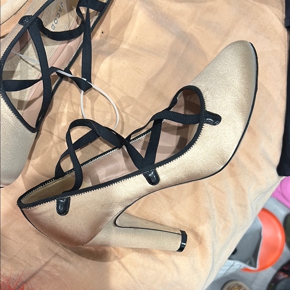 Marc Jacobs Women's Beige Ballet Flats - Picture 5 of 15